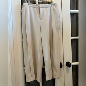H by Halston NWOT Women's Size 14 Off-white Wide-legged Cropped Pants